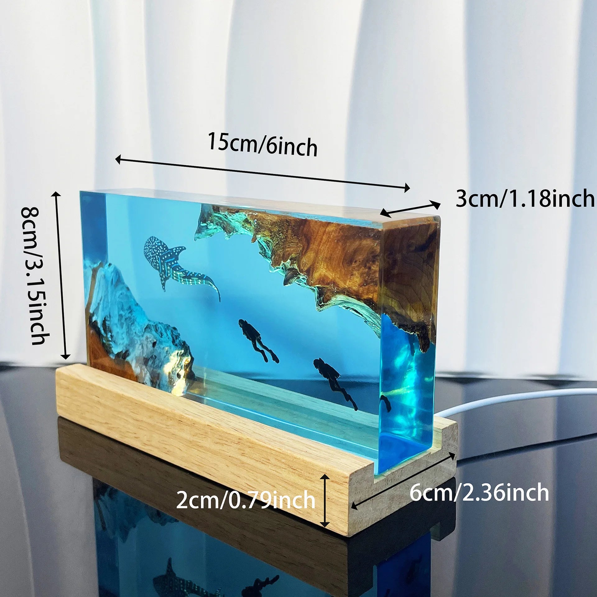 Ocean Animals Organism Resin Table Light Creactive Art Decoration Lamp Whale Shark Diver Theme Night Light USB Charge